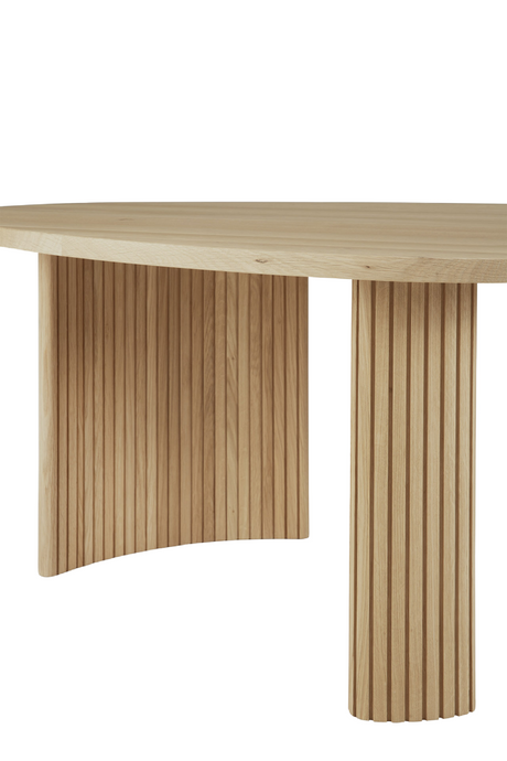 Oak Pebble-Shaped Coffee Table | Ethnicraft Boomerang | Oroa.com
