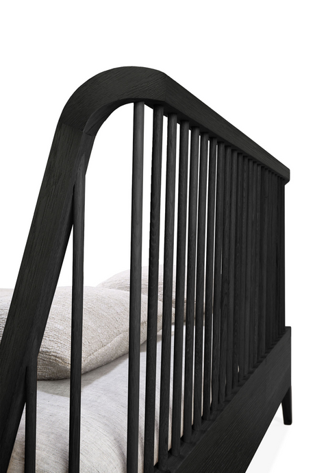 Black Solid Oak Bed | Ethnicraft Spindle | Oroa.com