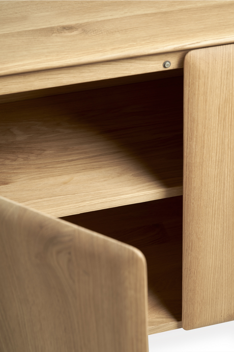 Oiled Oak Sideboard | Ethnicraft PI | Oroa.com