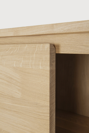 Oak Storage Cupboard | Ethnicraft Shadow | OROA.COM