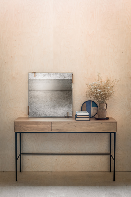 Varnished Oak 2-Drawer Desk | Ethnicraft Whitebird | Oroa.com