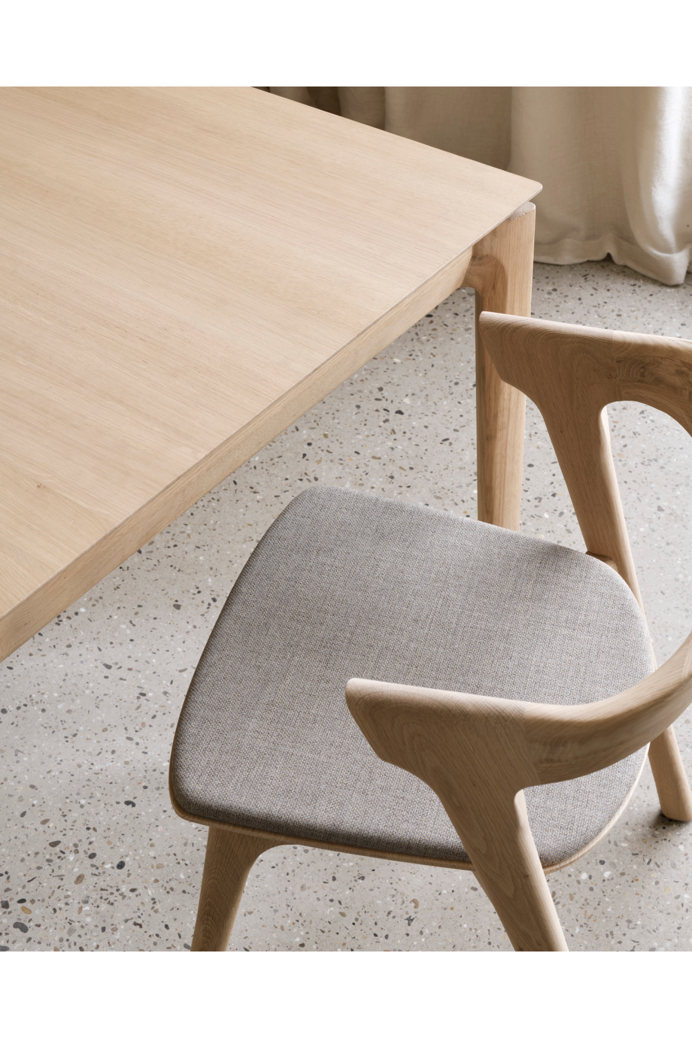 Cushioned Scandinavian Dining Chair | Ethnicraft Bok | Oroa.com