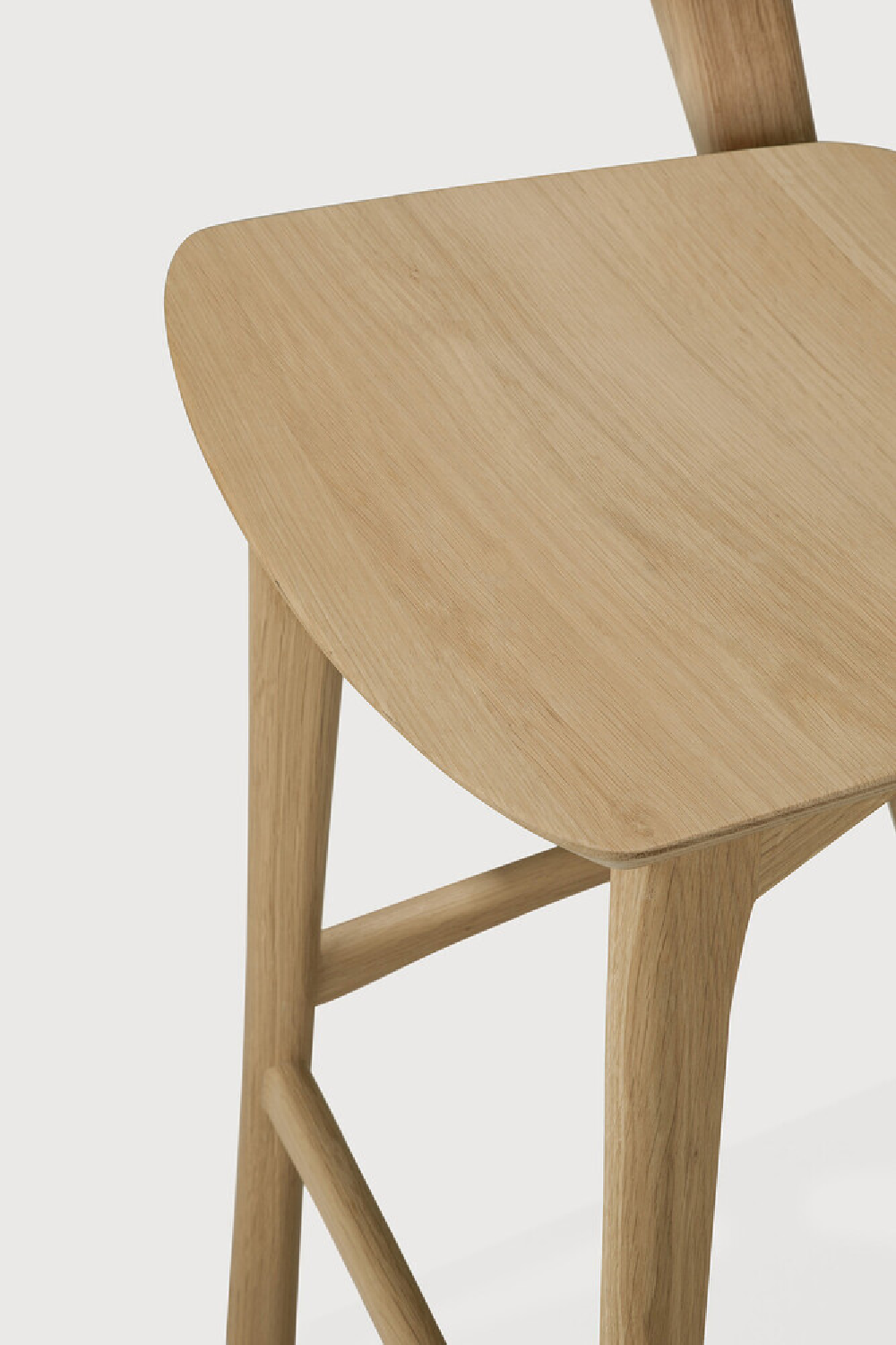 Curved Oak Bar Stool | Ethnicraft Bok | Oroa.com