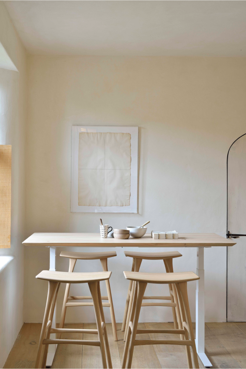 White Metal Adjustable Desk Base | Ethnicraft Bok | Oroa.com