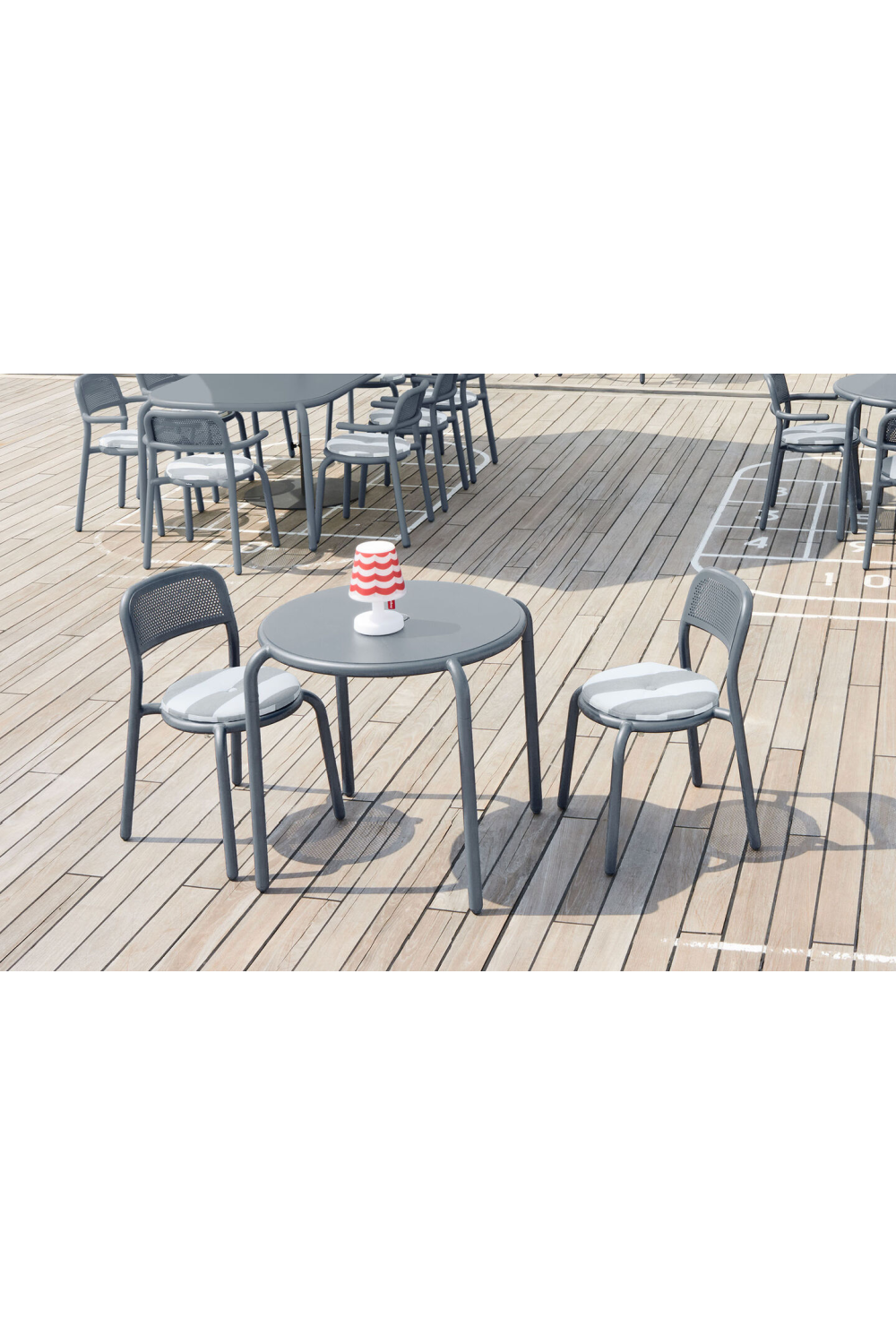 Aluminum Outdoor Chair | Fatboy Toni | OROA.com