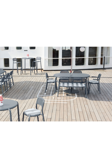 Contemporary Outdoor Dining Table | Fatboy Toni | OROA.com