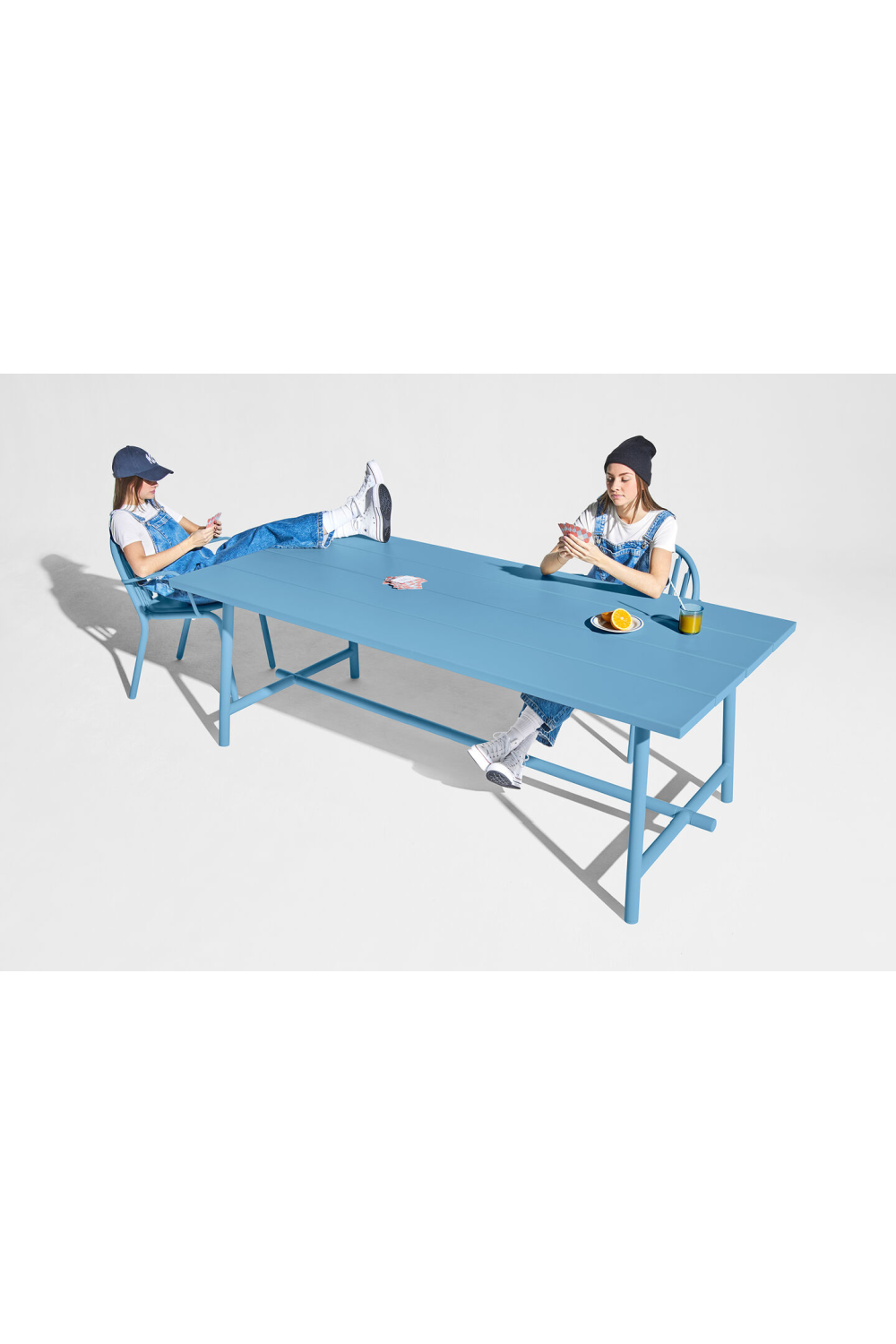 Aluminum 6-Seater Outdoor Table | Fatboy Fred | OROA.com