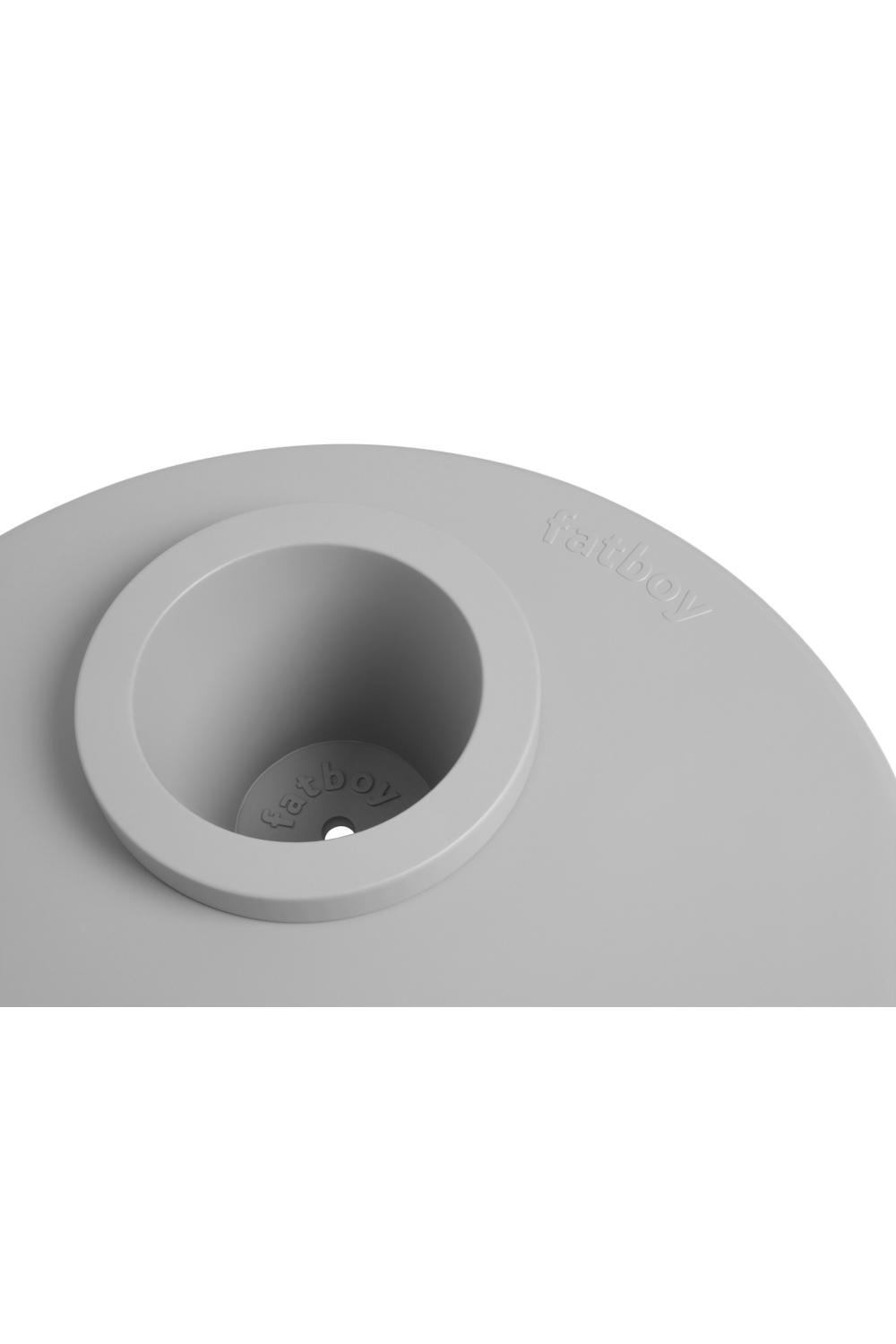 Tripod Outdoor Planter Side Table | Fatboy Bakkes | OROA.com