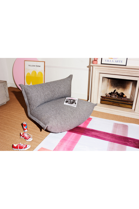 Back-Buttoned Modern Easy Chair | Fatboy The BonBaron Mingle | OROA.com
