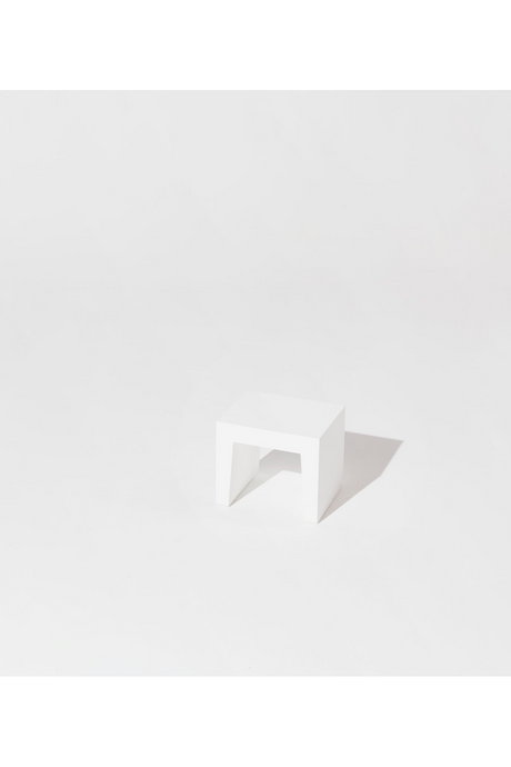 Minimalist Outdoor Stool | Fatboy Concrete | OROA.com