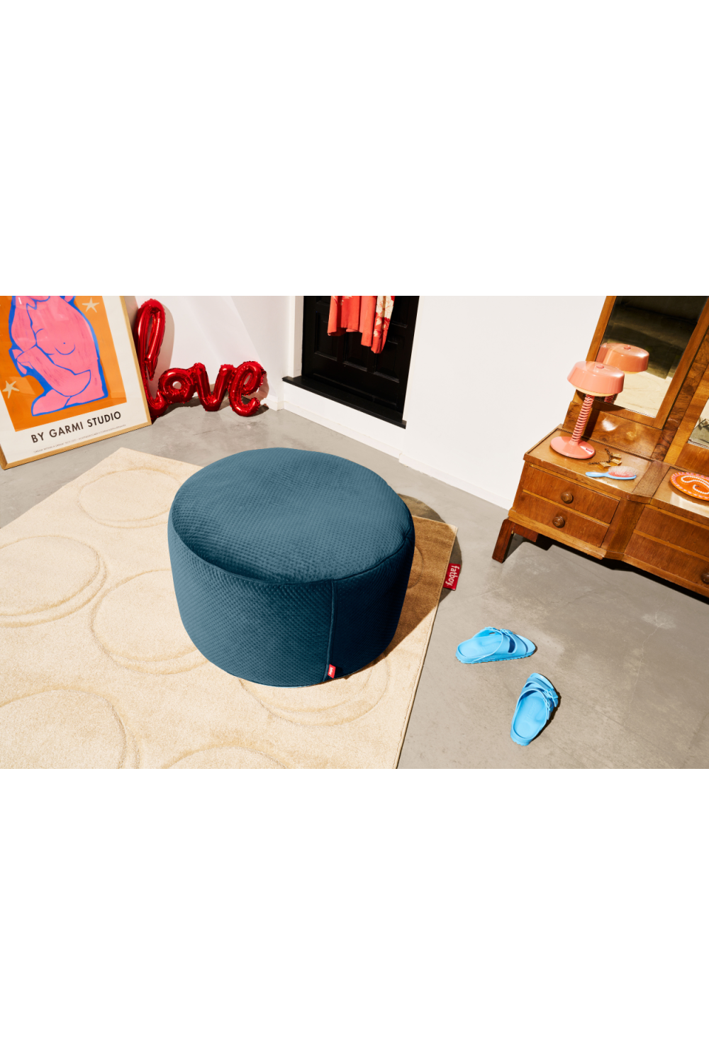 Round Velvet Pouf | Fatboy® Point | OROA.com