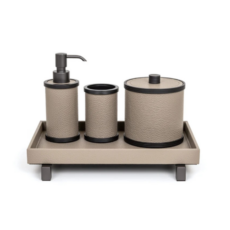 Metal Finish Bathroom Set | Pinetti Carol | OROA.com