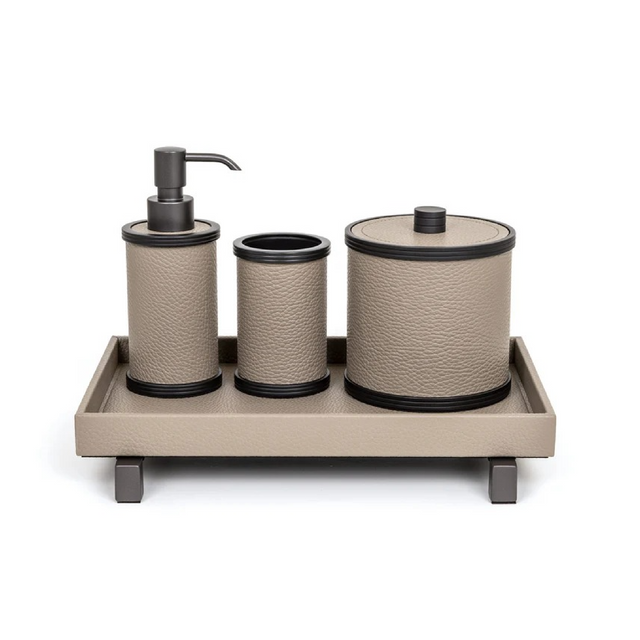 Metal Finish Bathroom Set | Pinetti Carol | OROA.com