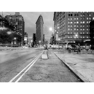   Iconic Building Monochrome Photographic Art | Oroa.com