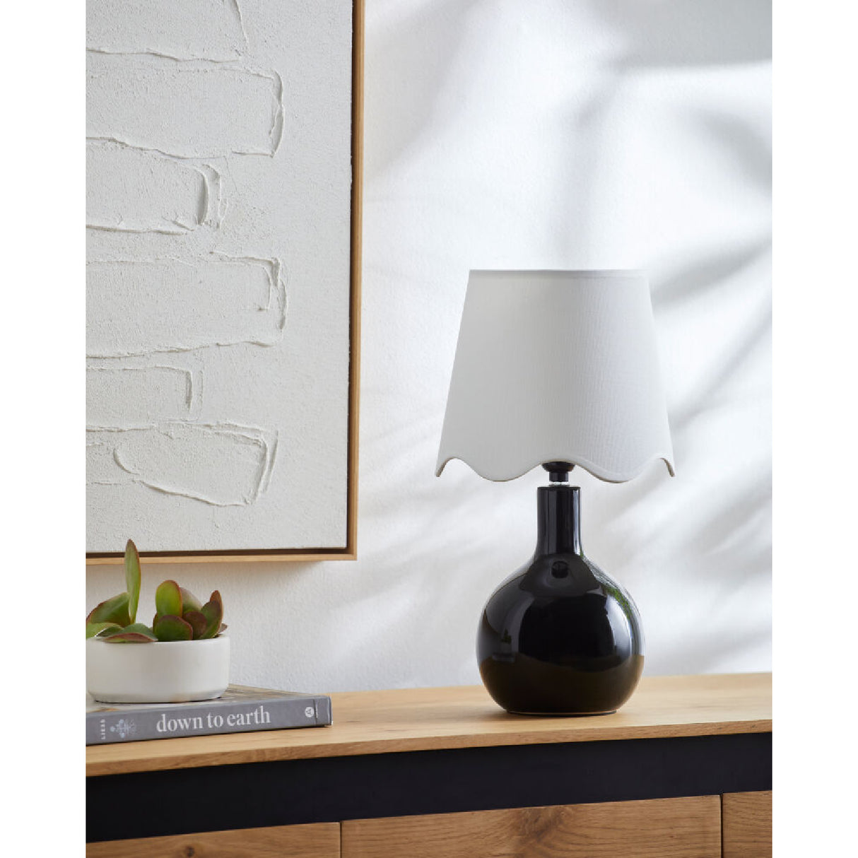   Wavy-Edge Rattan Ceramic Table Lamp | Oroa.com