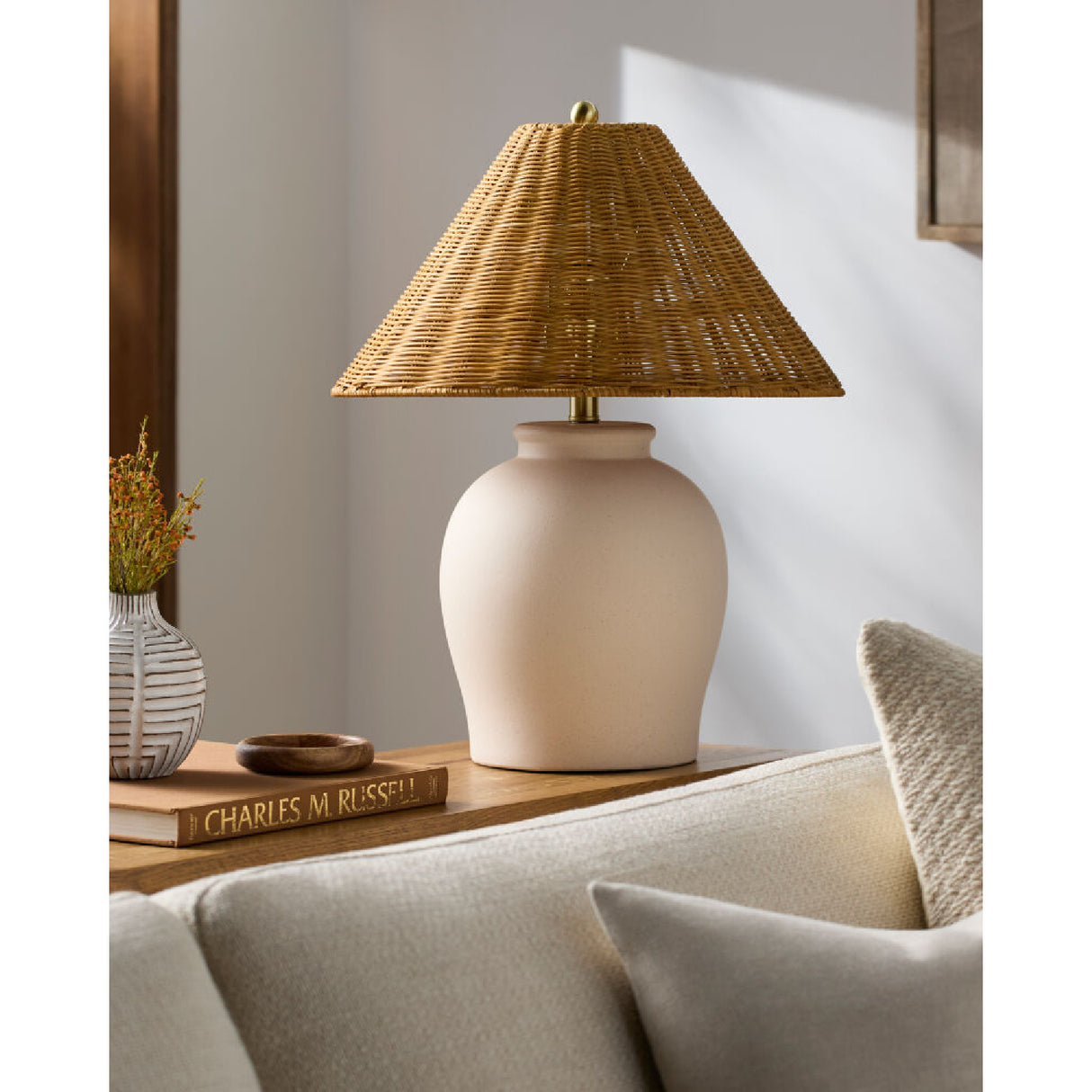   Rattan Empire Shade Table Lamp | Oroa.com