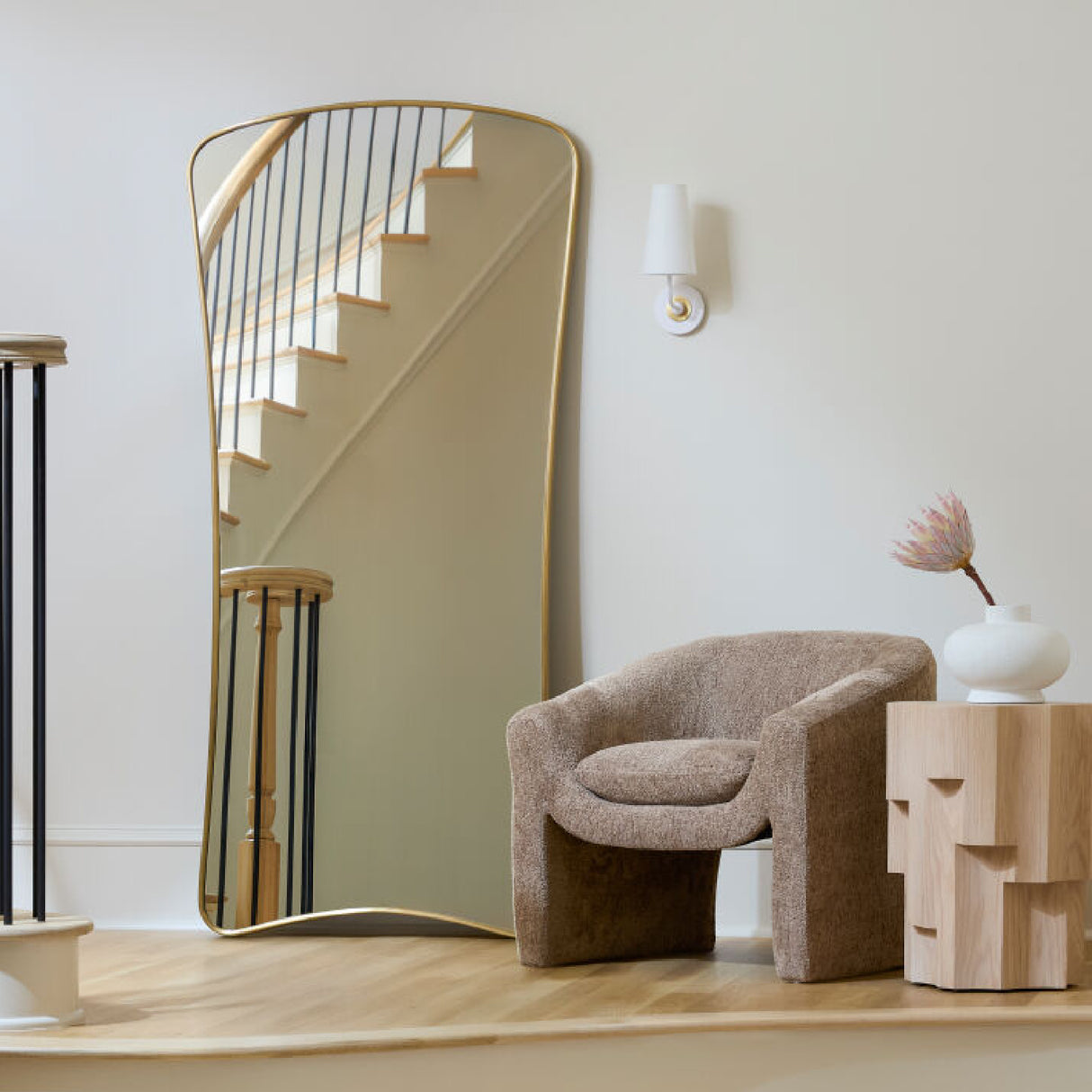   Elongated White Shade Wall Lamp | Oroa.com