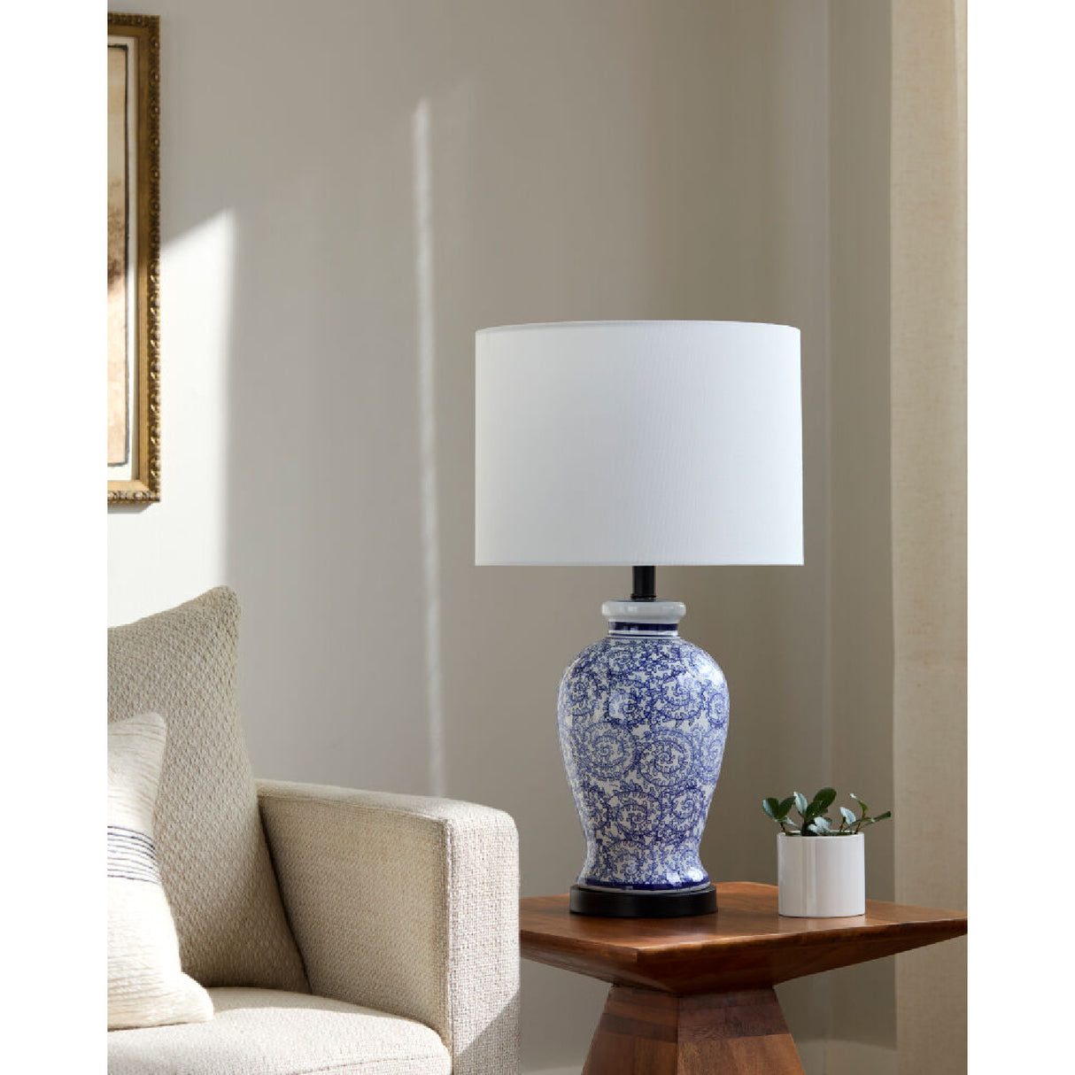   Modern European furniture - Blue Vines Ceramic Table Lamp - www.oroa.com | Oroa.com