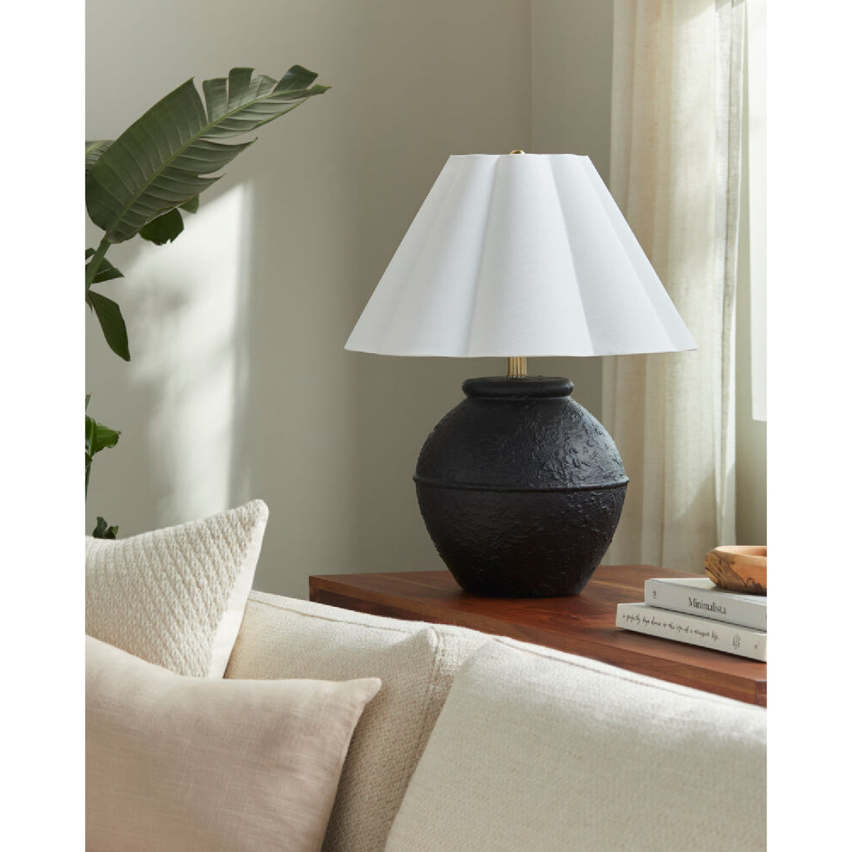   Scallop Folded Linen Table Lamp | Oroa.com