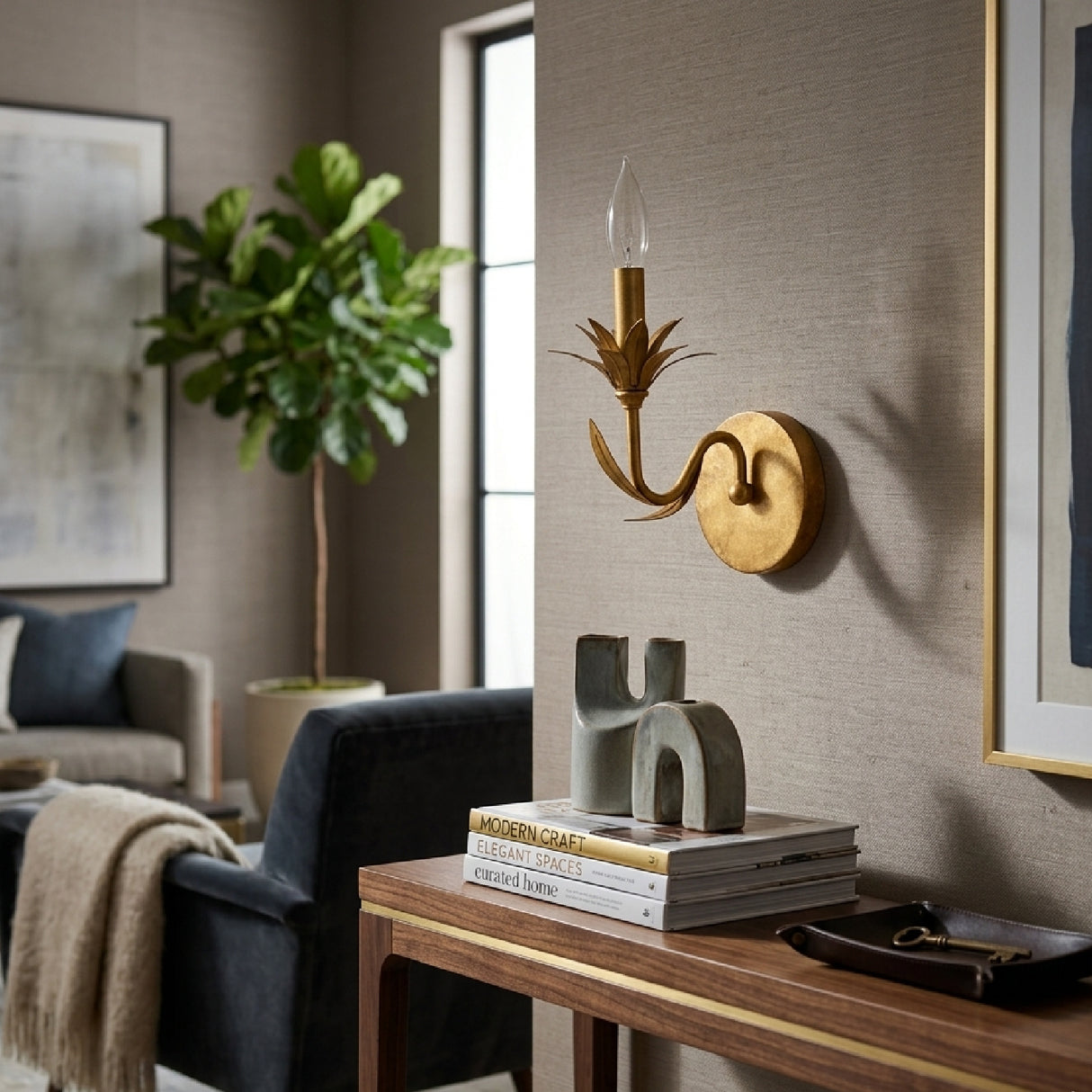   Flower-Inspired Wall Lamp | Oroa.com