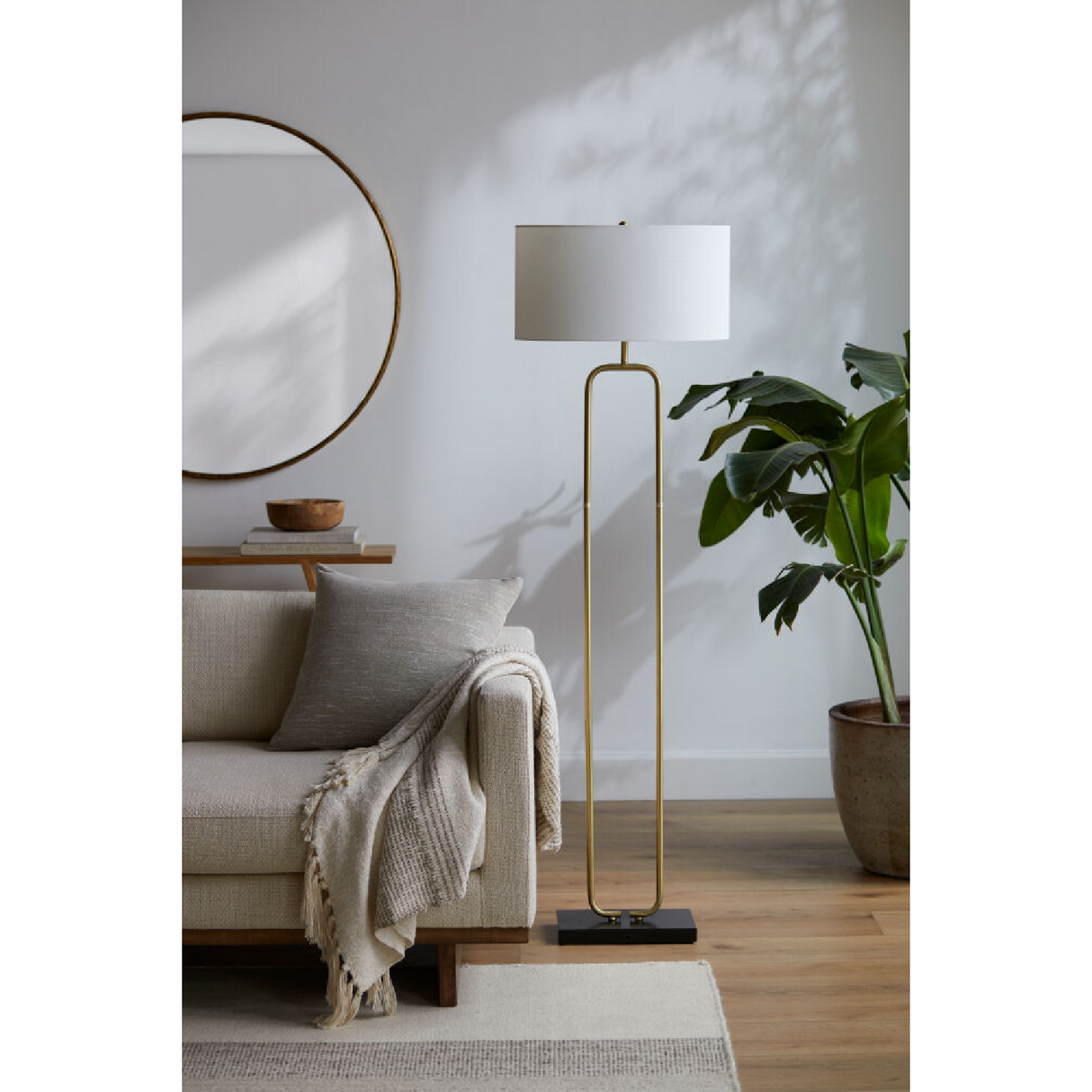   White Linen Accent Floor Lamp | Oroa.com