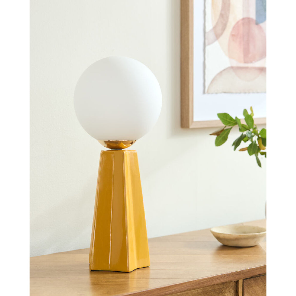   White Glass Globe Table Lamp | Oroa.com