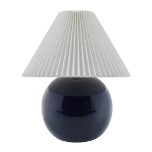   Pleated White Fabric Table Lamp | Oroa.com