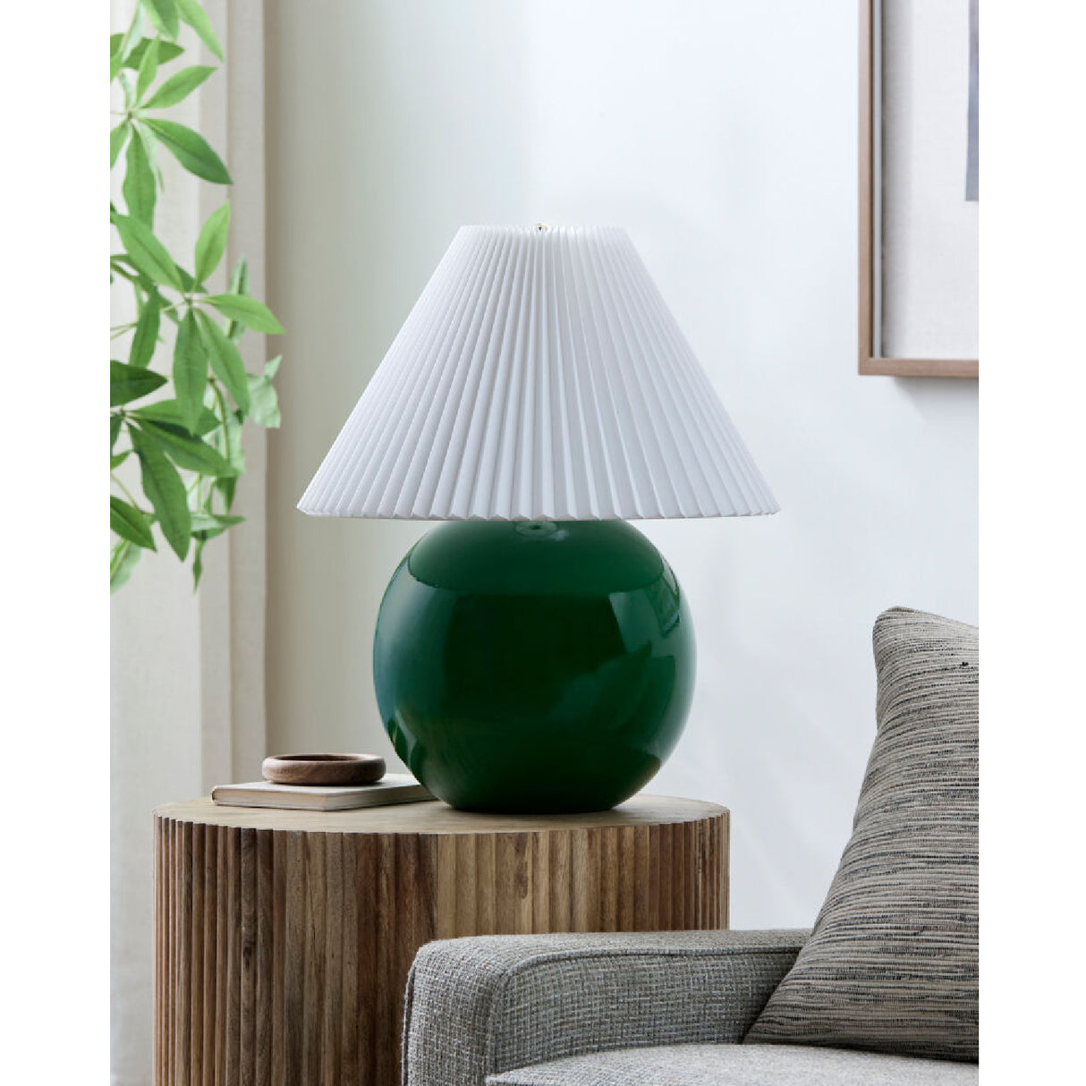   Pleated White Fabric Table Lamp | Oroa.com