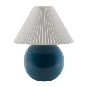   Pleated White Fabric Table Lamp | Oroa.com