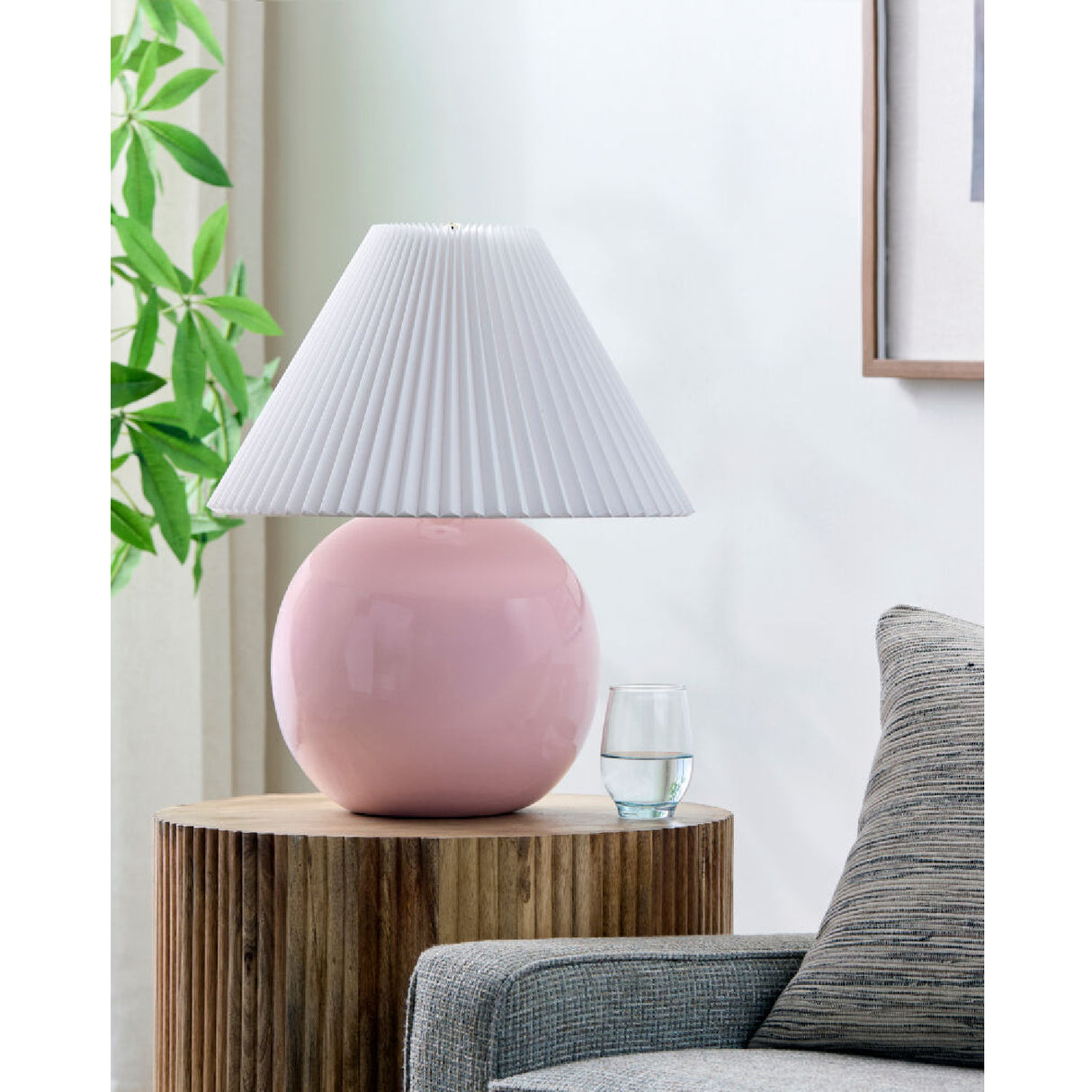   Pleated White Fabric Table Lamp | Oroa.com