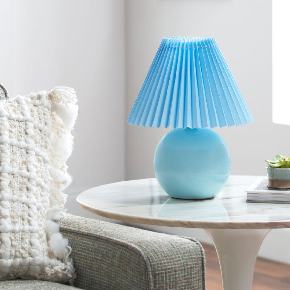   Pleated Fabric Shade Table Lamp | Oroa.com