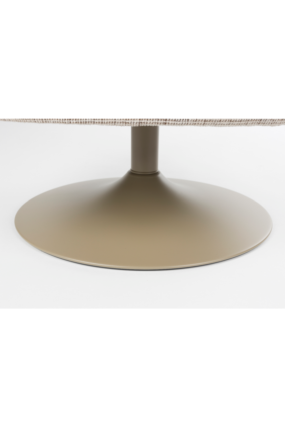 Central Leg Brown Lounge Chair | DF Renate | OROA.com