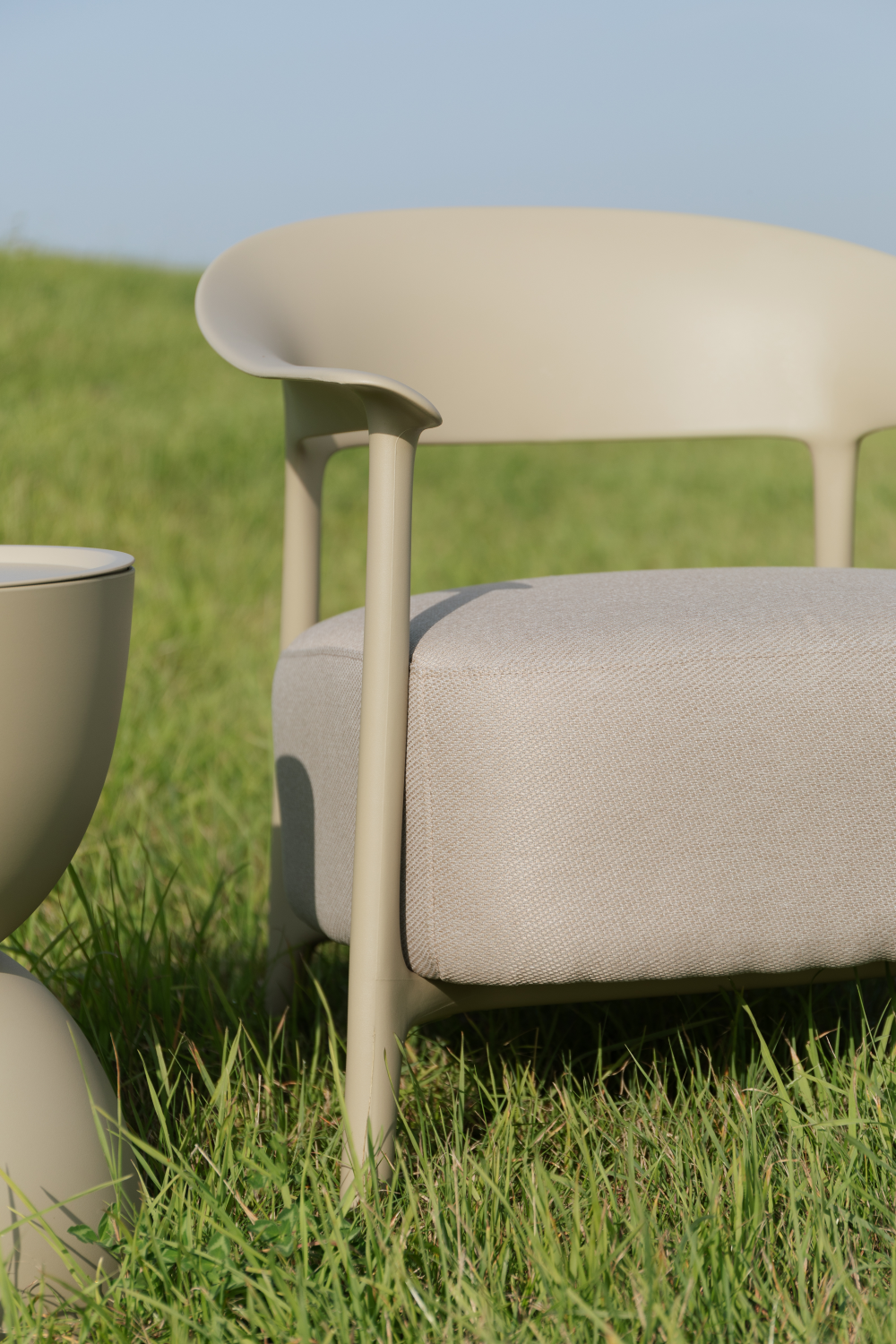 Cushioned Seat Outdoor Lounge Chair | DF Vita | Oroa.com
