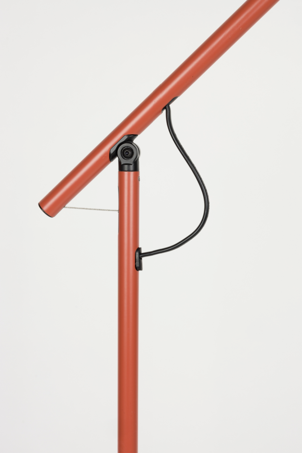Iron Spot Floor Lamp | DF Aero | Oroa.com