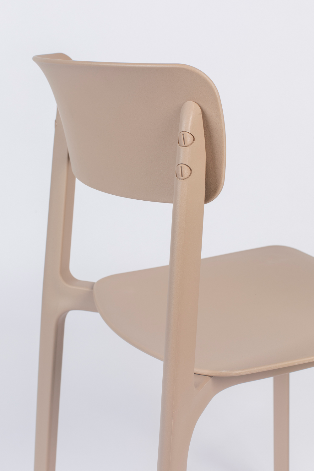Fiberglass Modern Dining Chairs (4) | DF Clive | Oroa.com