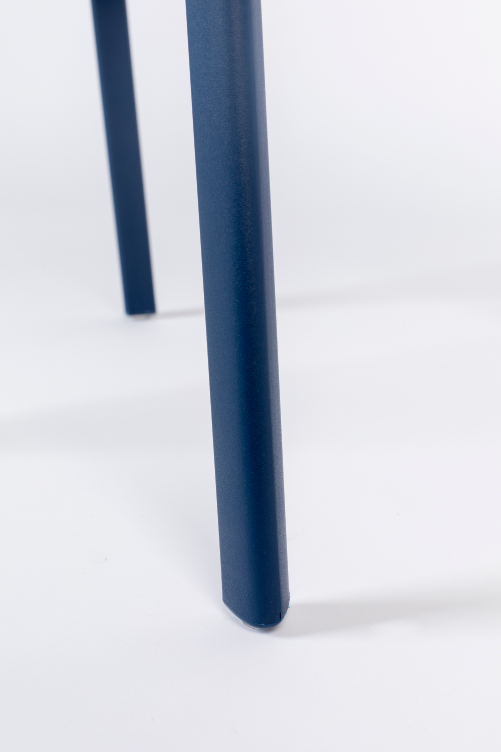 Fiberglass Modern Dining Chairs (4) | DF Clive | Oroa.com