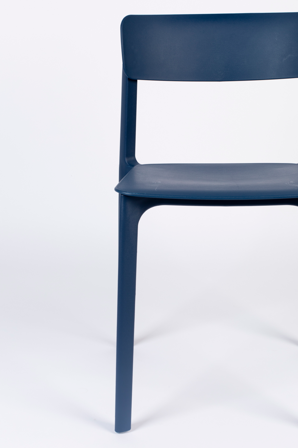 Fiberglass Modern Dining Chairs (4) | DF Clive | Oroa.com
