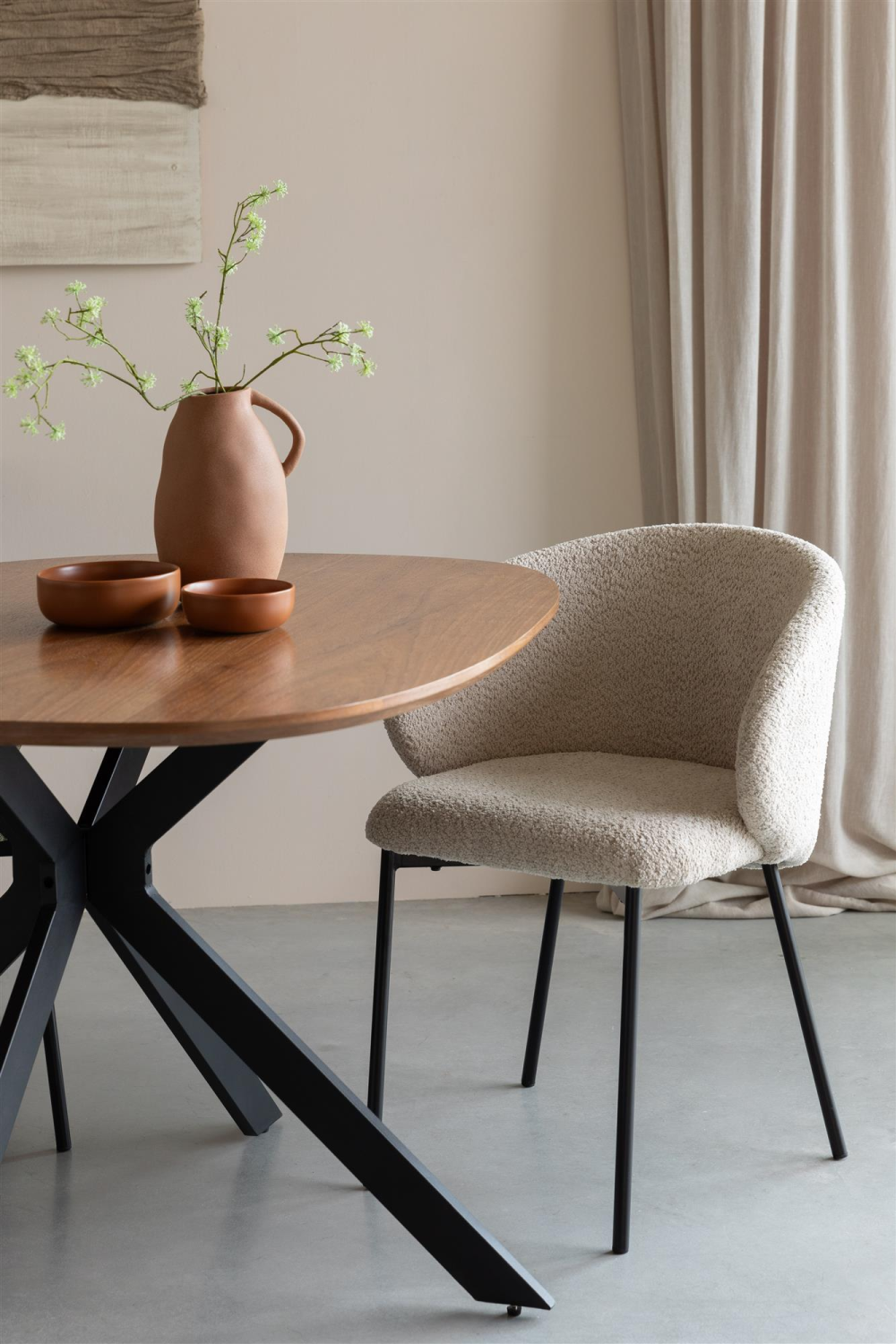 Minimalist Upholstered Dining Chairs (2) | DF Ayle | OROA.com
