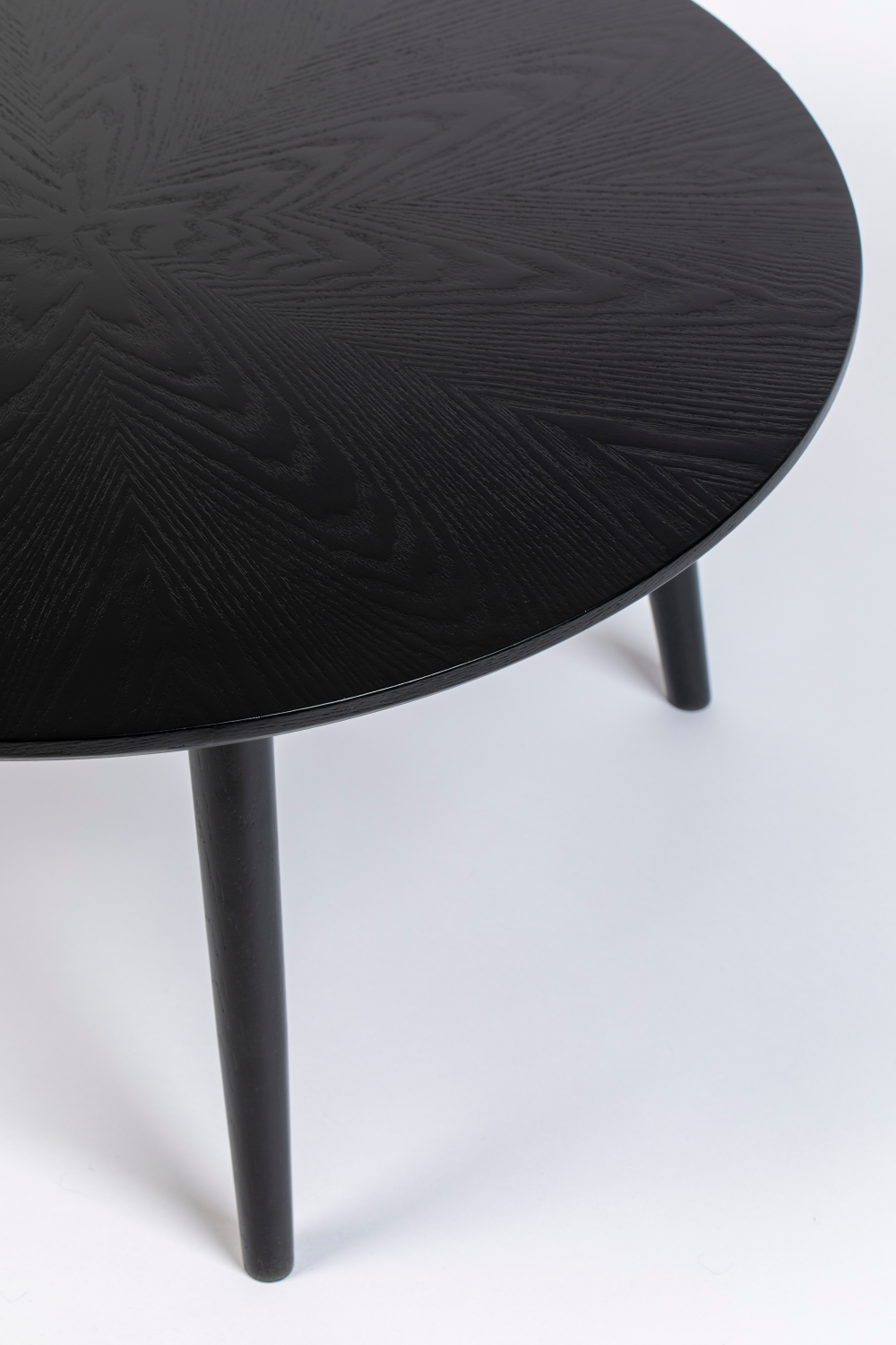 Round Black Wood Dining Table | DF Fabio | Oroatrade.com