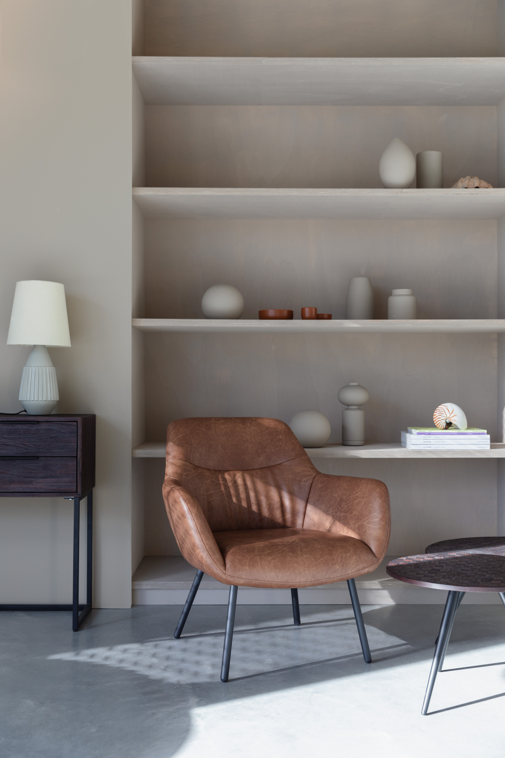 Classic Upholstered Lounge Chair | DF Dude | OROA.com