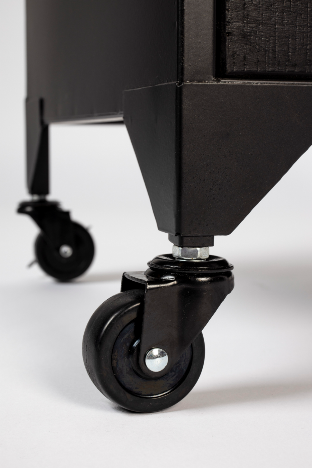 Lacquered Black Low Cabinet | DF Ferre | OROA.com