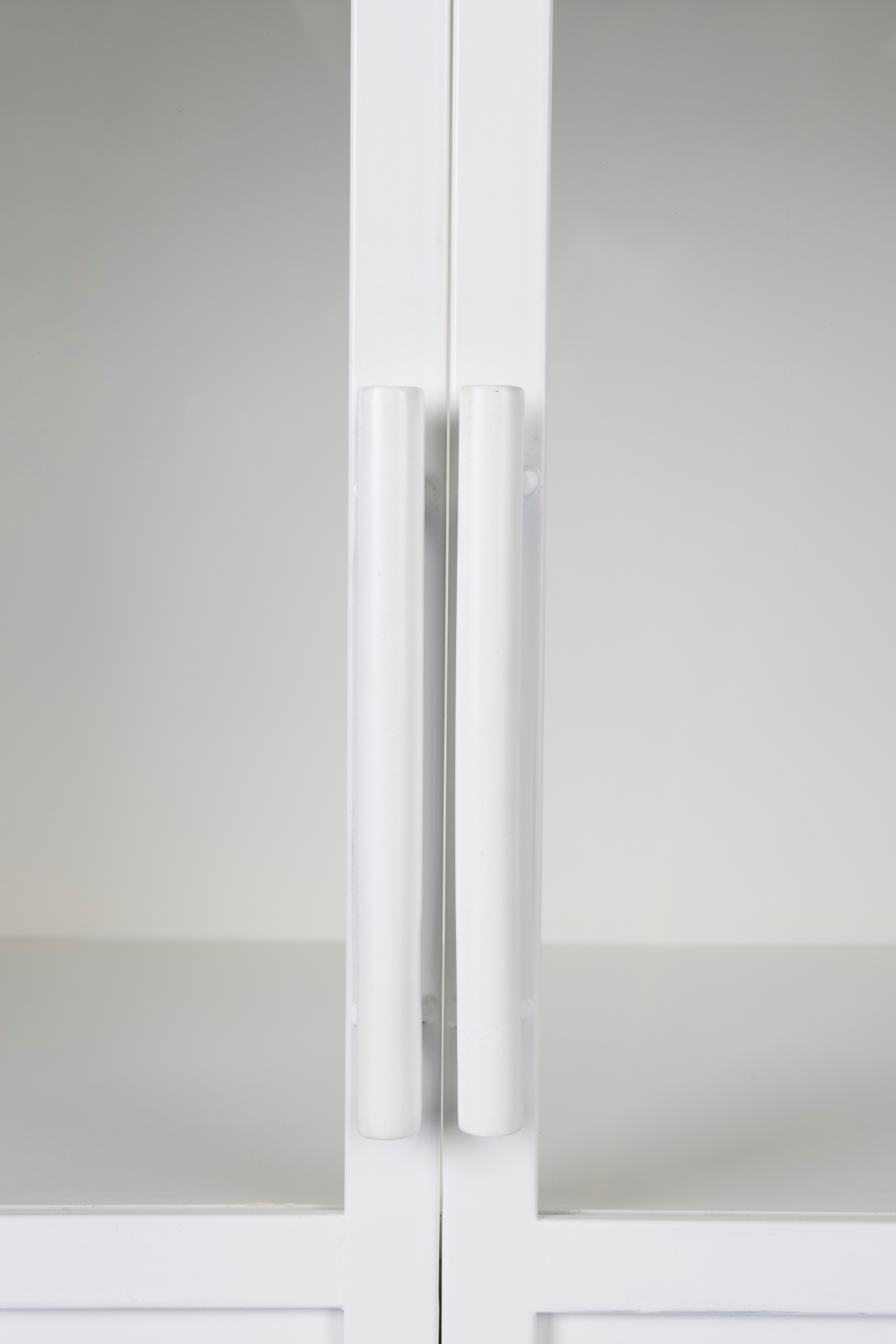 White Metal Cabinet | DF Miya | OROA.com