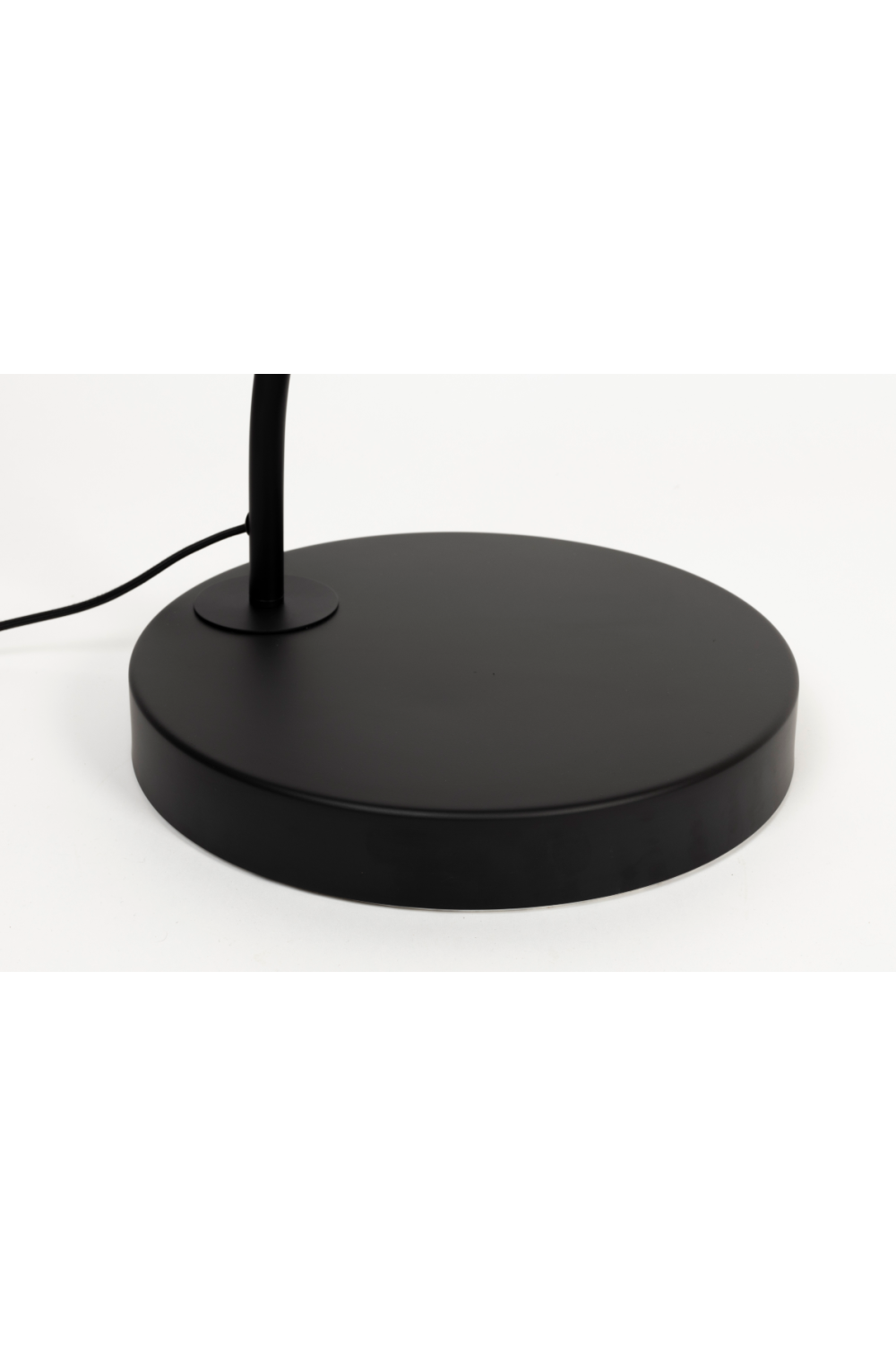 Modern Leaning Floor Lamp | DF Martine | OROA.com