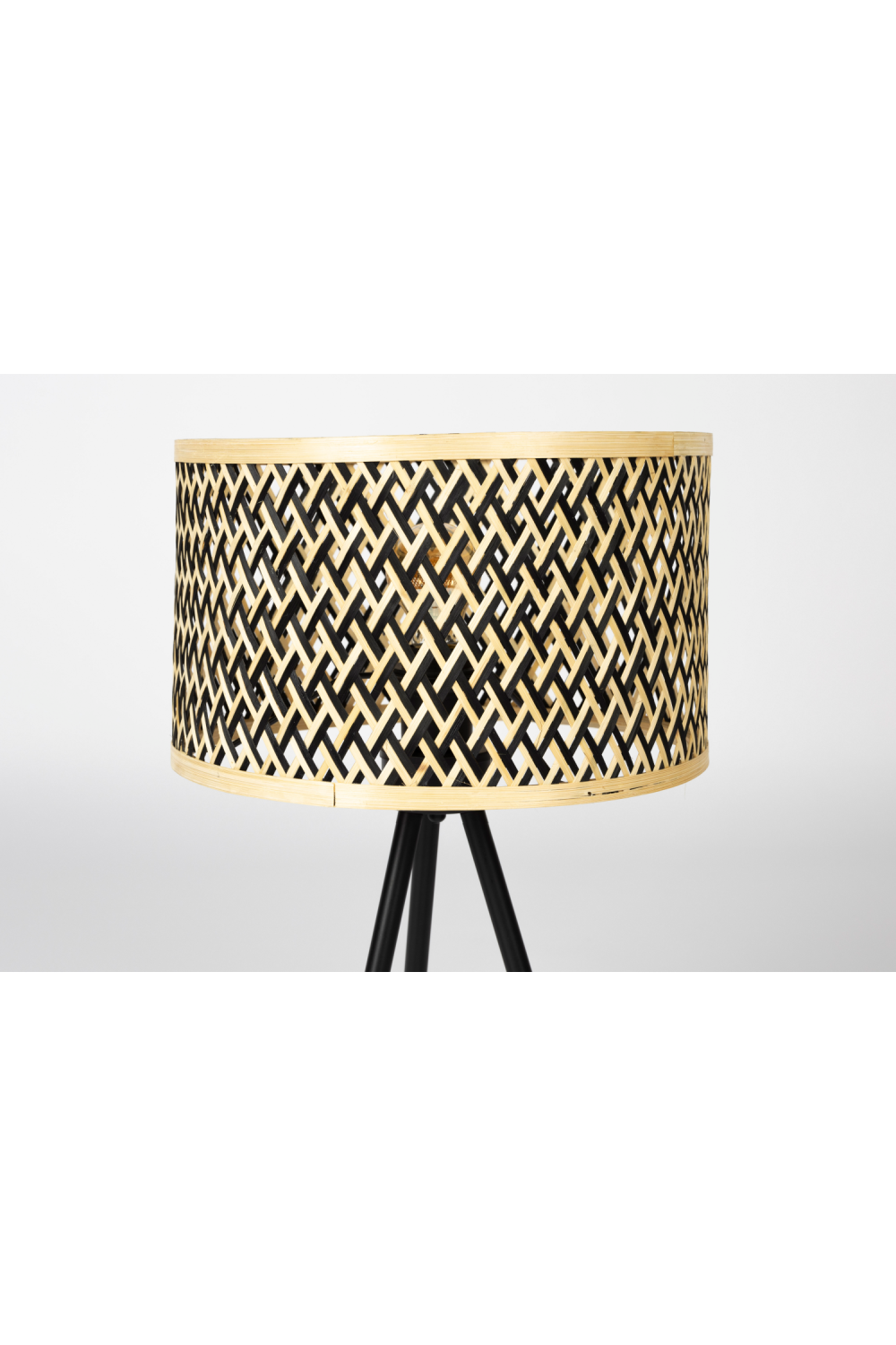 Modern Bamboo Tripod Table Lamp | DF Isla | Oroatrade.com