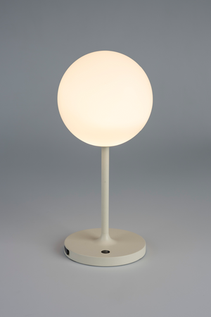 Minimalist Orb Table Lamp | DF Hub | OROA.com