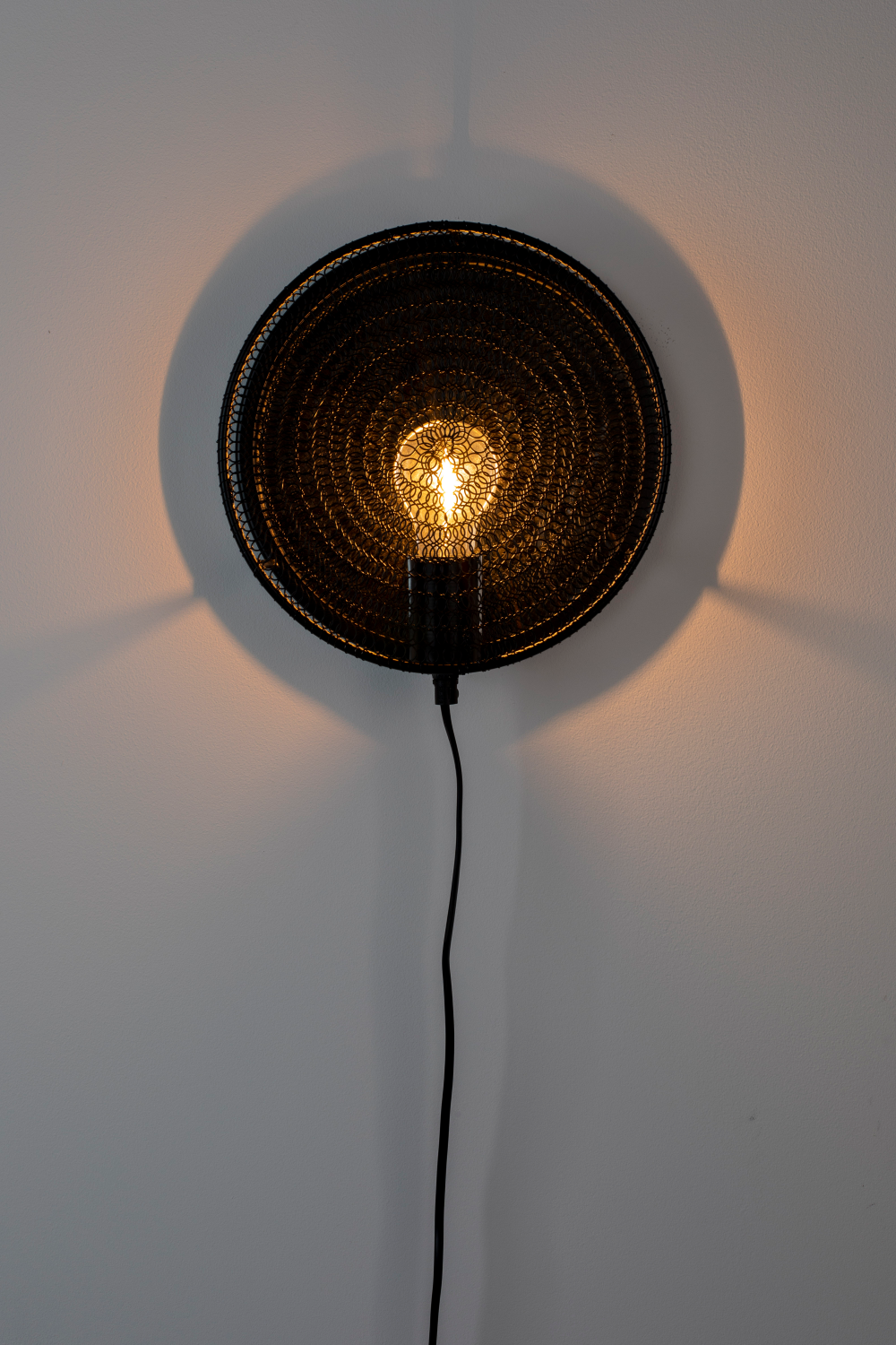 Circular Contemporary Wall Lamp | DF Lea | OROA.com