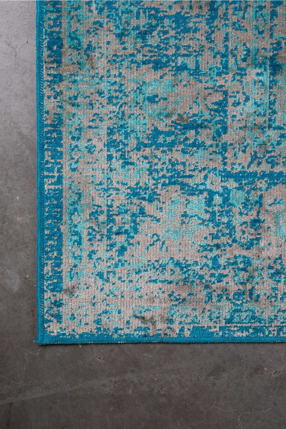 Blue Oriental Carpet 5' x 7'5" | DF Chi | Oroatrade.com