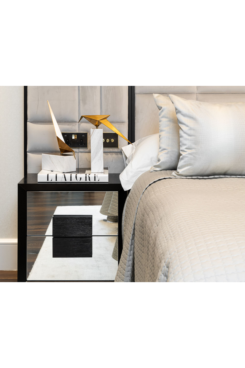 Contemporary Bedside Table | Liang & Eimil Etna | Oros.com
