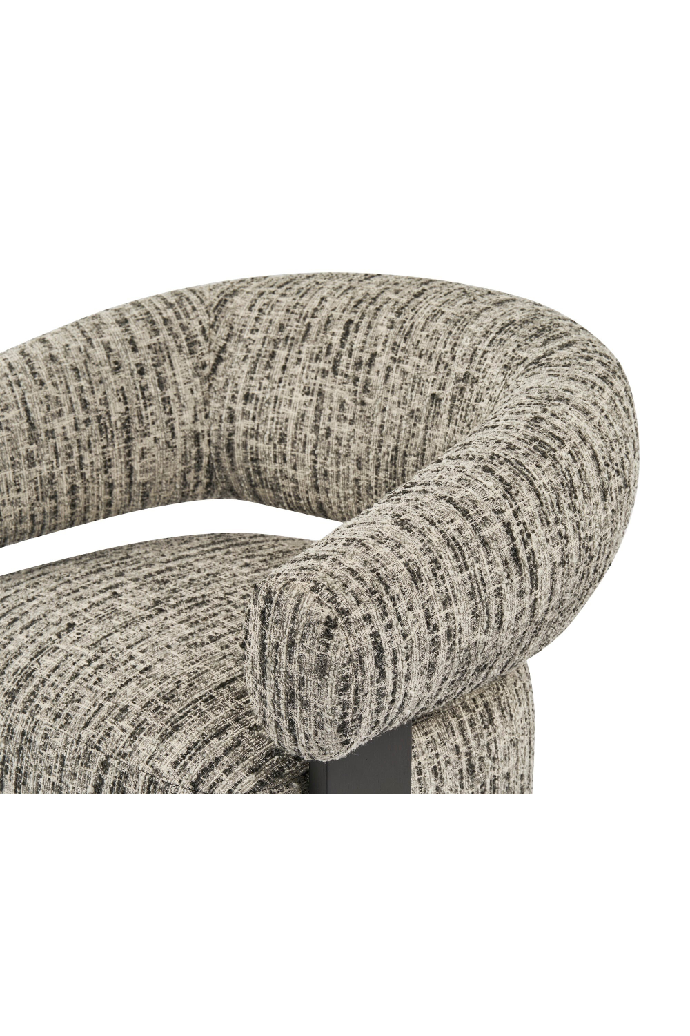 Curved Occasional Chair | Liang & Eimil Botega | Oroa.com