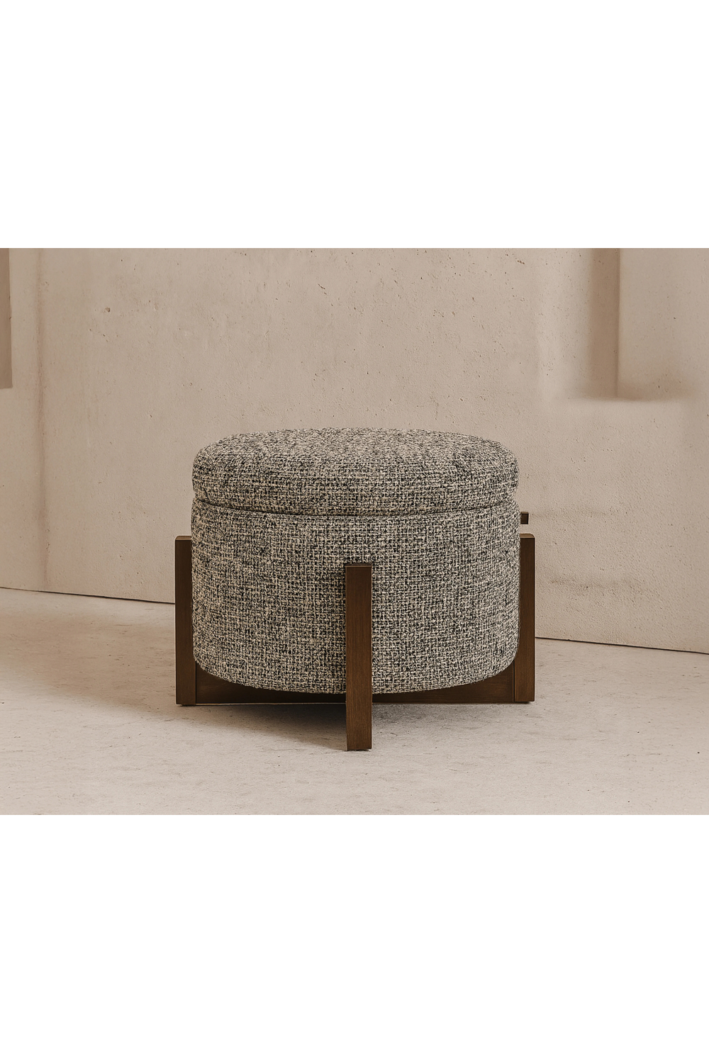 Round Upholstered Storage Ottoman | Liang & Eimil Asti | Oroa.com
